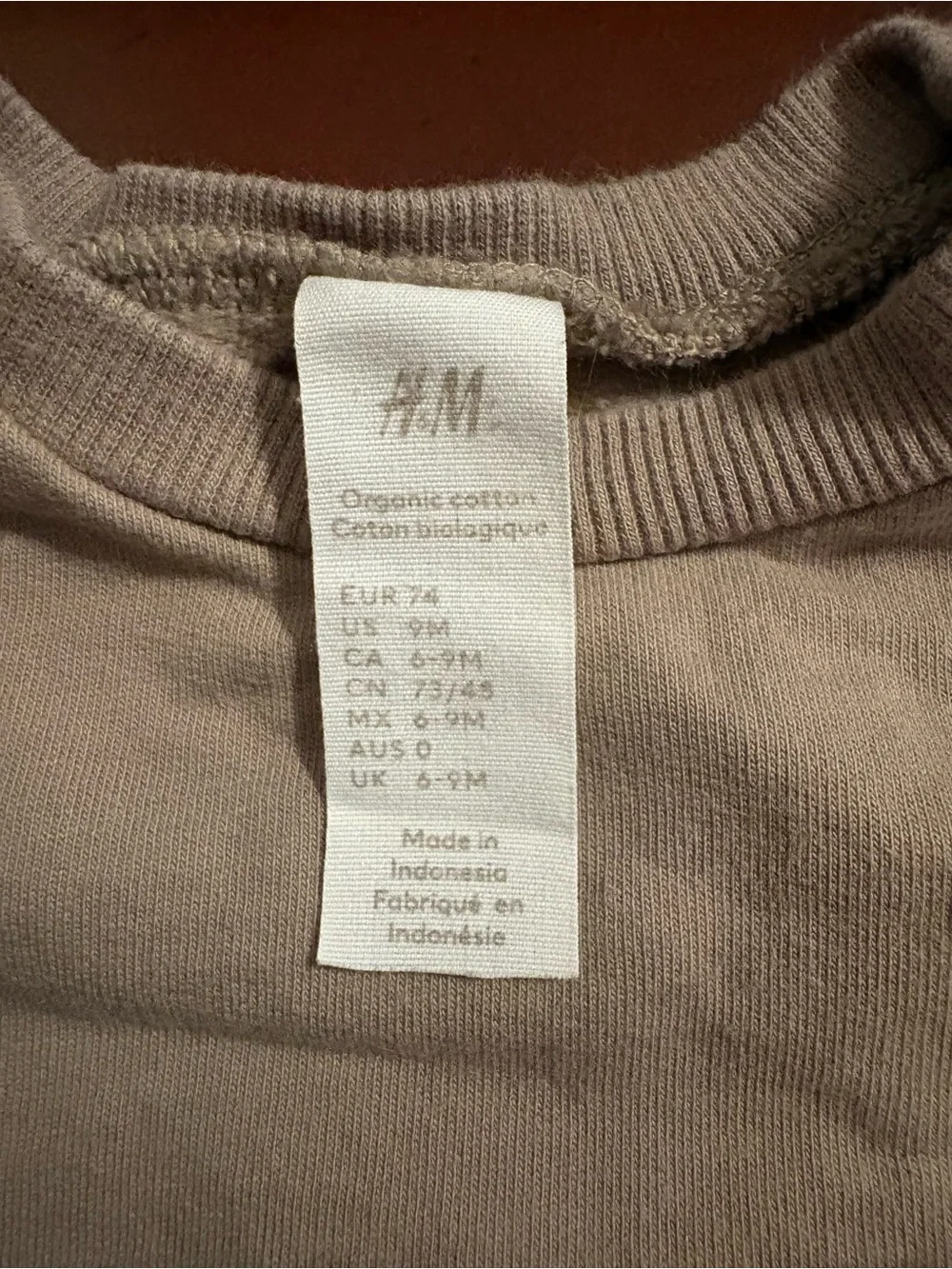 38- 4 item bundle clothing size 9 month